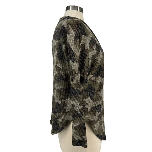 BOBEAU Camo Print Thermal Knit Button Cardigan S - Picture 3 of 9